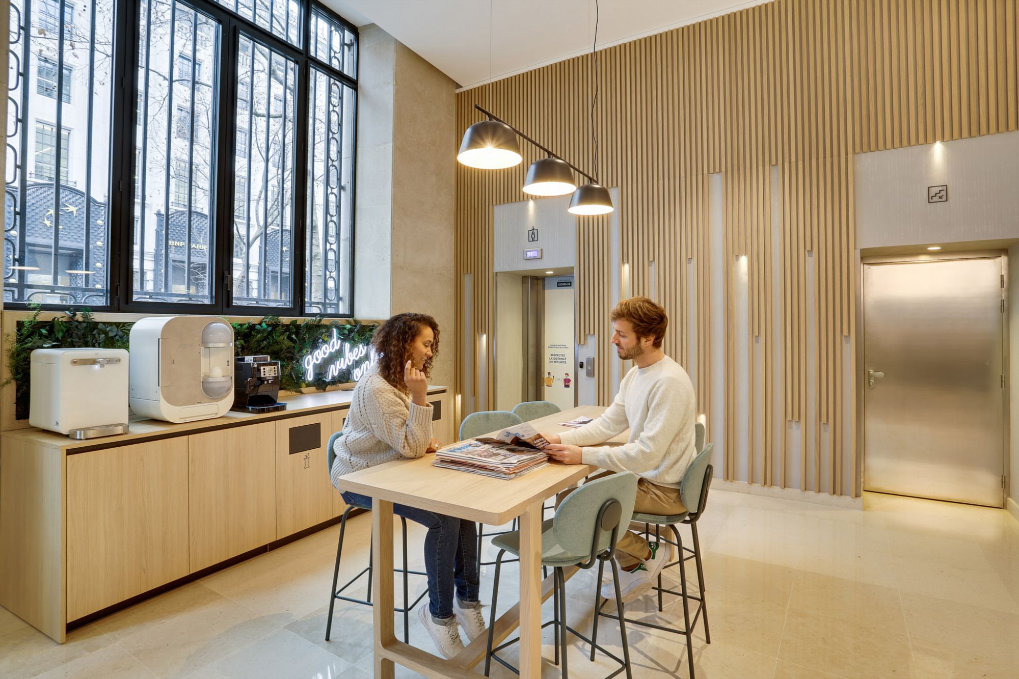 &copy;Kardham_2023__Macquarie_Paris_Photo_Dario_Shoootin