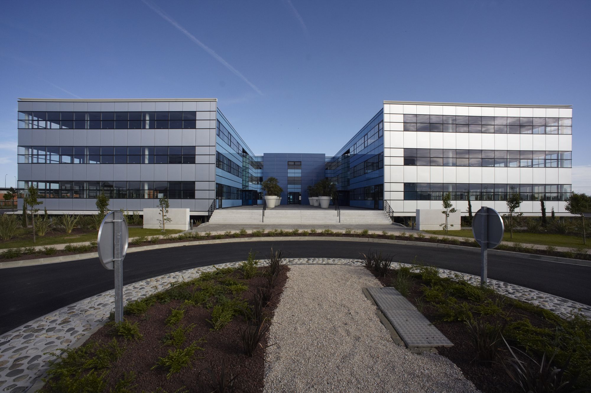 &copy;Kardham Architecture/photos JC. Meauxsoone/Sogeprom/Europarc &ndash; Saint Martin du Touch